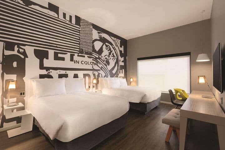 Room 7 of 36