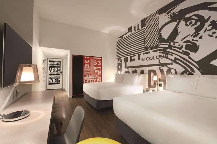 Room 10 of 36